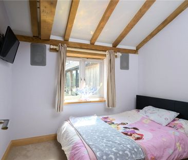 Chestnut Court is a well-presented four bedroom property located on... - Photo 5