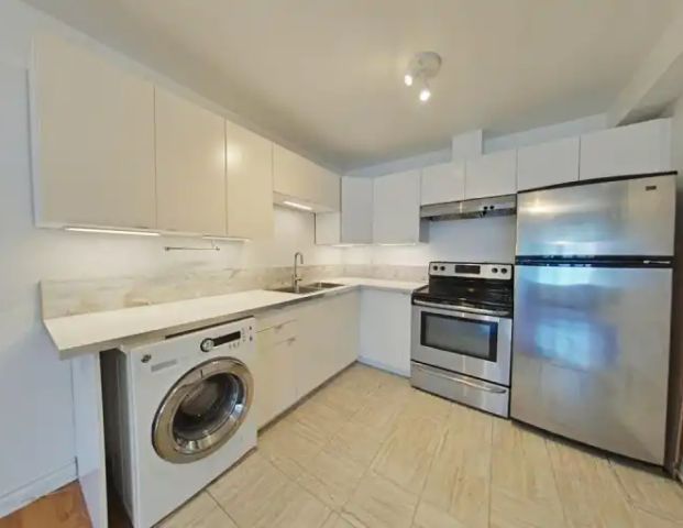 998 Queen Street East | 998 Queen Street East, Toronto - Photo 1