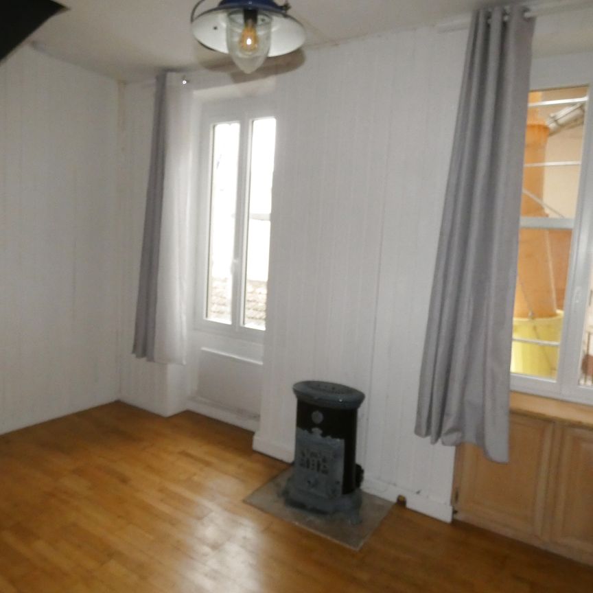 Location Appartement 2 pièces 33m² BEAUNE 21200 - Photo 1