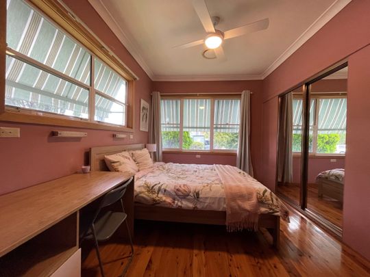 Rooms / 27 Cameron Street, Jesmond NSW 2299 - Photo 1