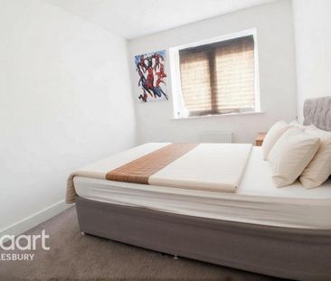 4 bedroom detached house to rent - Photo 5