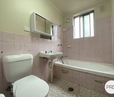 2 Bedroom Ground Floor Unit in Liverpool! - Photo 3