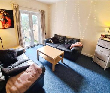 4 bedroom house to rent - Photo 1