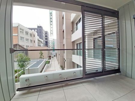 Antipodean Apartment - Photo 4