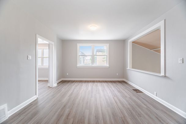 For Lease - 128 Cross Avenue, Oakville, Ontario - Photo 1