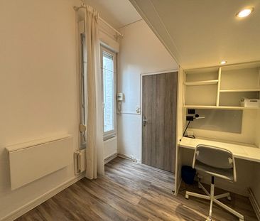 Location Appartement 1 pièce 12m² - Photo 1