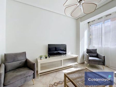 Piso de alquiler en Carrer Cronista Viravens, 25, Carolinas Bajas - Photo 3