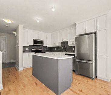 For Lease - 202 St Malo Place, Russell, Ontario - Photo 4