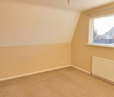 3 bedroom semi-detached house to rent - Photo 3