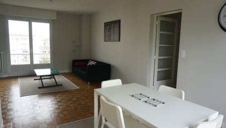 Location Appartement 4 pièces 82m² TOULOUSE 31000 - Photo 2