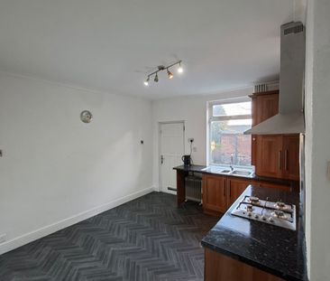 3 Bed Terraced House, Woodhouse Road, S12 - Photo 5
