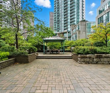 For Lease - 220 Burnhamthorpe Road Unit# 2702, Mississauga, Ontario - Photo 6
