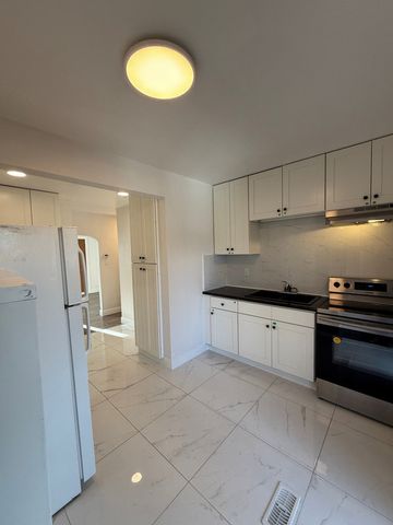 48 Alma Street North - Photo 4