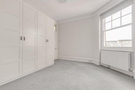 2 bedroom flat in Kelvedon Road - Photo 5