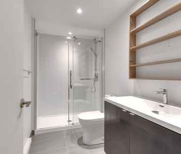 1957 Rue Hunter, Montréal, QC - Photo 1