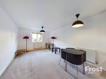 Wapshott Road, Staines-upon-Thames, Surrey,TW18 - Photo 2