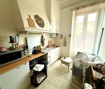 Location Appartement 1 pièce 24m² HYERES 83400 - Photo 4