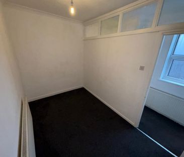 2 bed Terraced - To Let - Photo 3