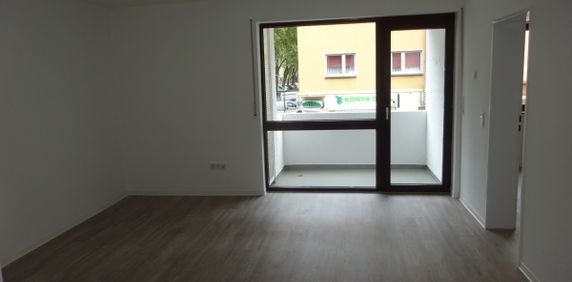 Frisch renovierte Wohnung in zentraler Lage! - Foto 2