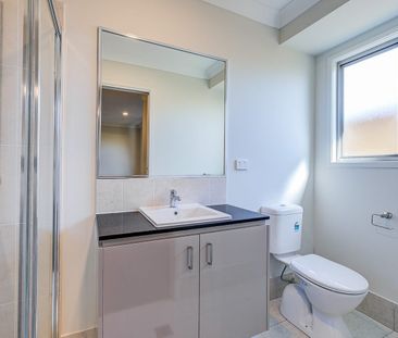 Family Home In Great Location - Photo 4