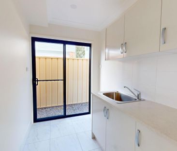 2/13A Wilton Drive, East Maitland NSW 2323 - Photo 2