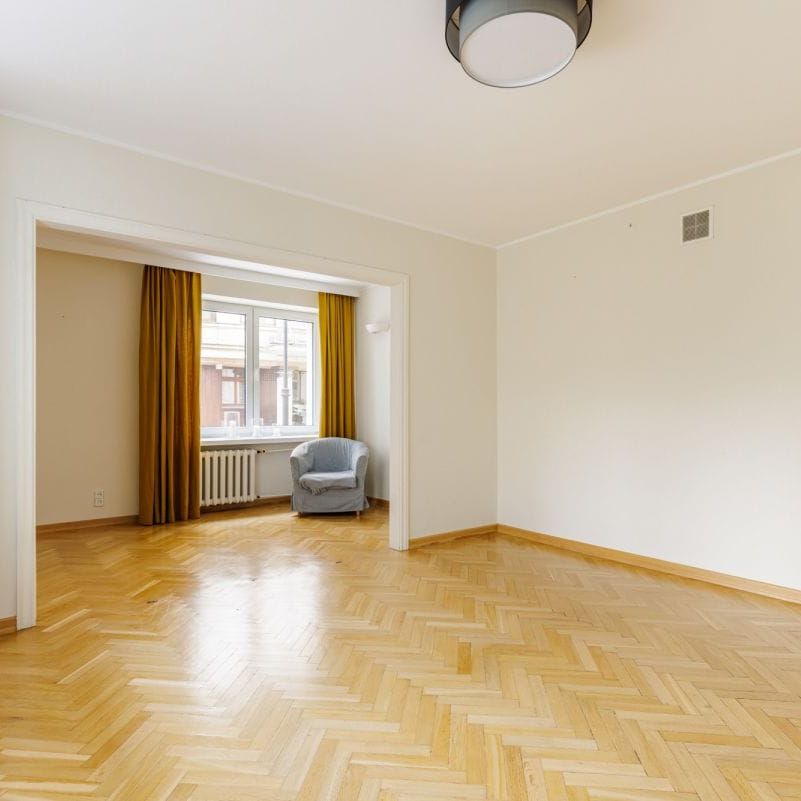 Mieszkanie przy Ogrodzie Saskim lokal/biuro 85 m² - Photo 1