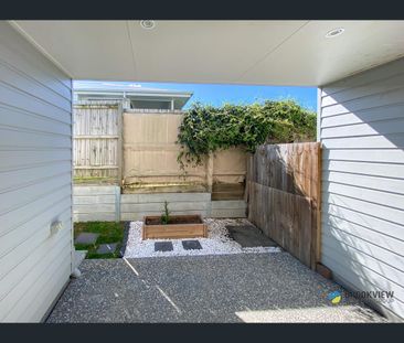 2/21 Foster Circuit, Hillcrest, Qld 4118 - Photo 4