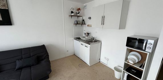 Location Appartement 1 pièce 25m² CHOLET 49300 - Photo 2