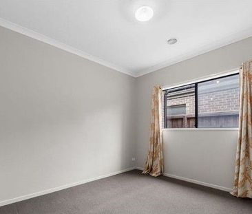 Experience an Abundance of Space & Modern Living - Photo 2