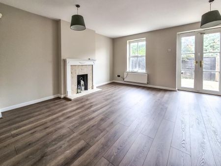 3 bedroom terraced house to rent - Photo 2