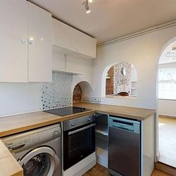 Sturry Road, Canterbury, CT1 1DS, Kent - Photo 2