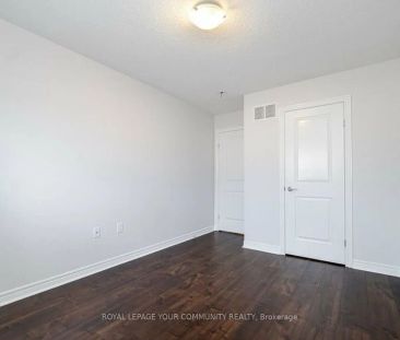 Condo Townhouse For Lease | X9249930 - Photo 2