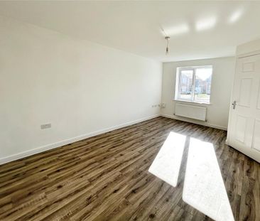 3 bedroom semi-detached house to rent - Photo 6