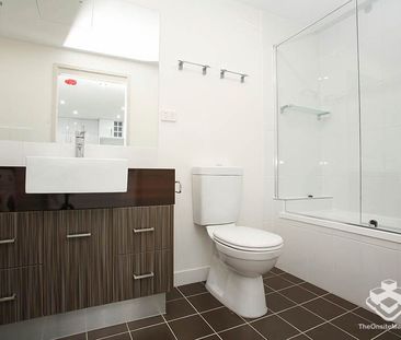 5TH Level 2 Bed With A Popular Layout - Photo 2