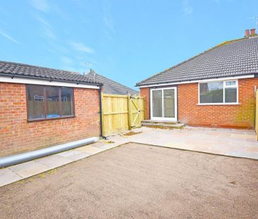 2 bedroom semi-detached bungalow to rent - Photo 6