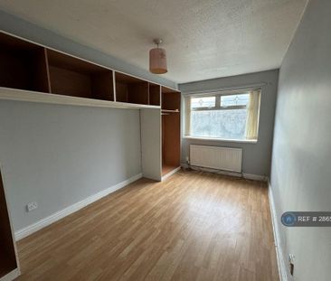 4 bedroom terraced house to rent - Photo 6