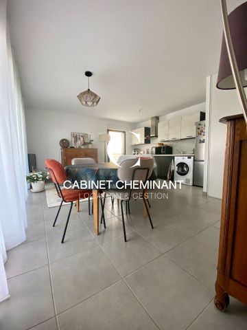 Location Appartement 3 pièces 64m² - Photo 2