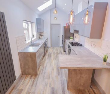 5 bedroom terraced house to rent - Photo 5