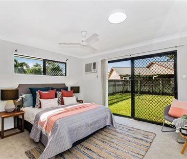 STYLISH AND NEATLY PRESENTED 3 BEDROOM HOME IN KIRWAN - Photo 4