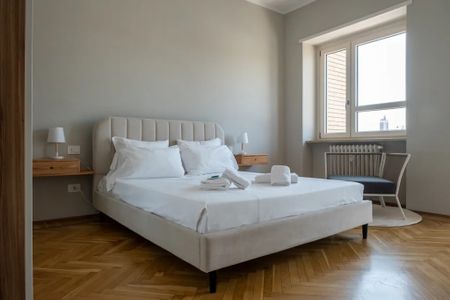 Piazza della Repubblica, Turin, Piedmont 10152 - Photo 4