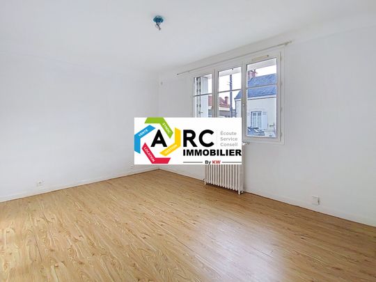 Location Appartement 4 pièces 90m² ST JEAN DE LA RUELLE 45140 - Photo 1