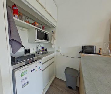Location Appartement 1 pièce 23m² POITIERS 86000 - Photo 2