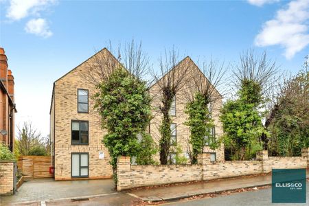 Woodside Park Road, N12, London - Photo 5
