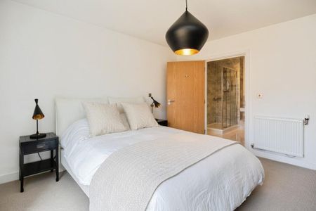 2 Bed Flat, Longbow Apartments, E3 - Photo 5