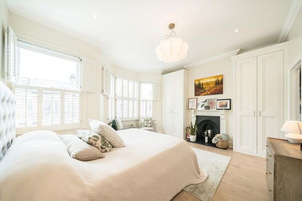 4 bedroom terraced house to rent - Photo 1