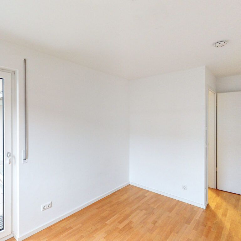 Moderne 3-Zimmer Wohnung mit Loggia - Photo 1