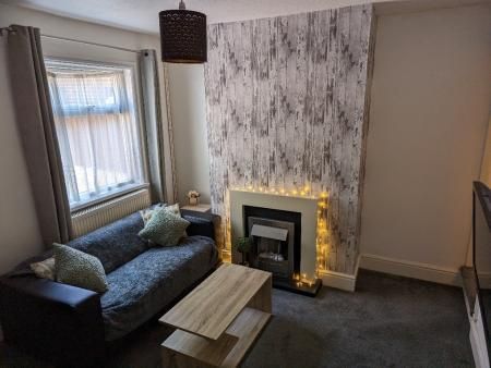 Church Street, Silverdale, ST5 - Photo 4