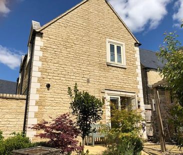 3 bedroom detached house to rent - Photo 4