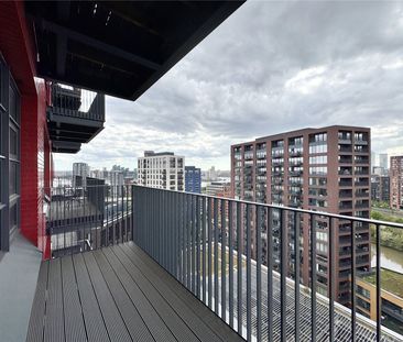 Defoe House, 123 City Island Way, London, E14 - Photo 1