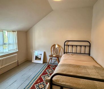 2 bedroom terraced house to rent - Photo 4